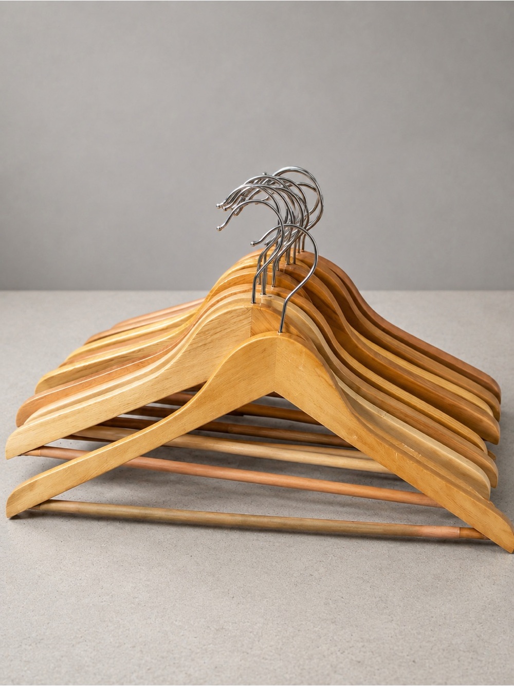 Set of 10 Natural Wood Clothes Hangers - Picture 2 of 3